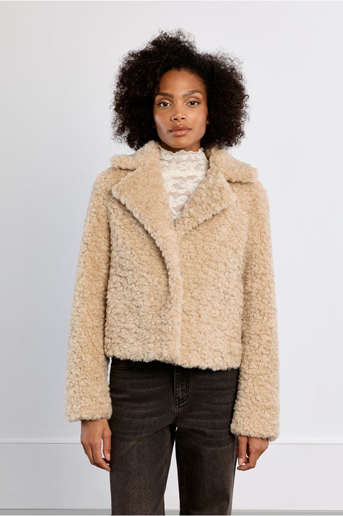 Veste droite, moutonnée