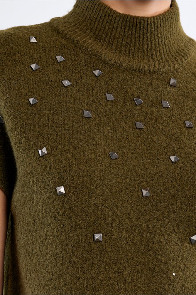 Studded sleeveless sweater