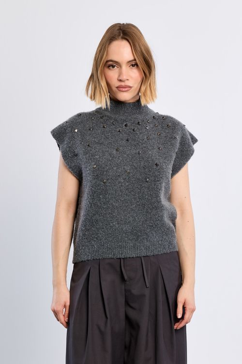 Pull sans manches clouté