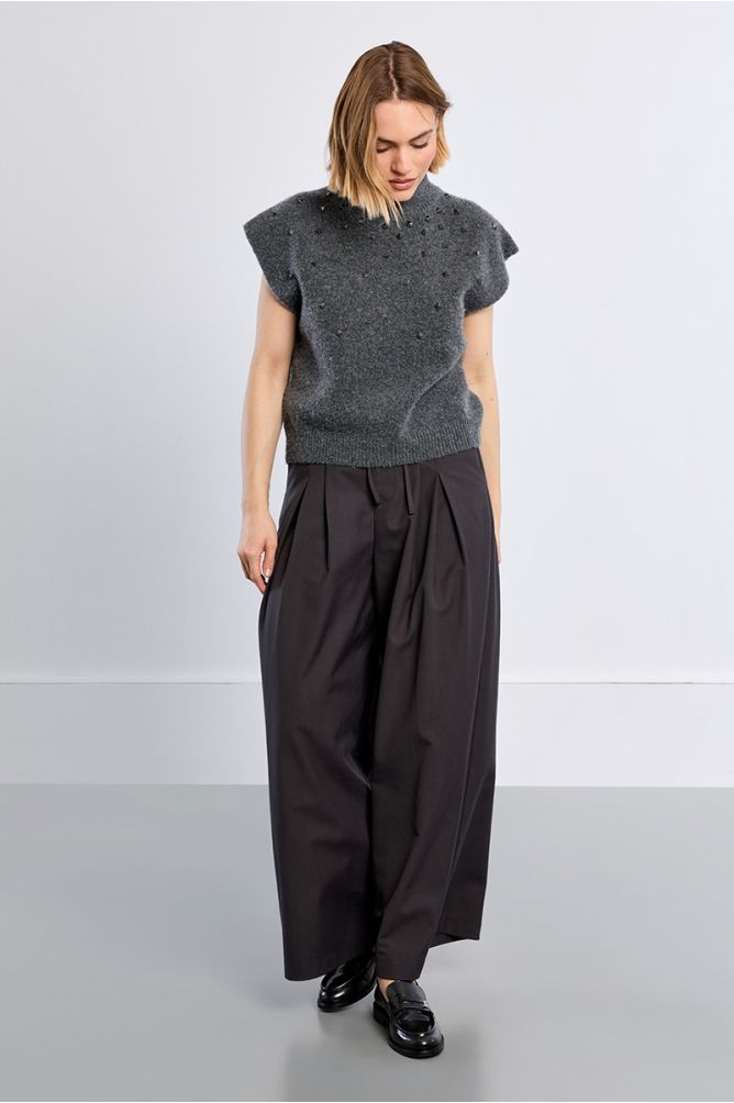 Studded sleeveless sweater