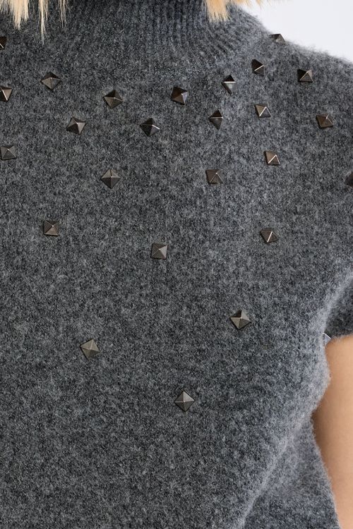 Jersey de manga corta detalle tachuelas