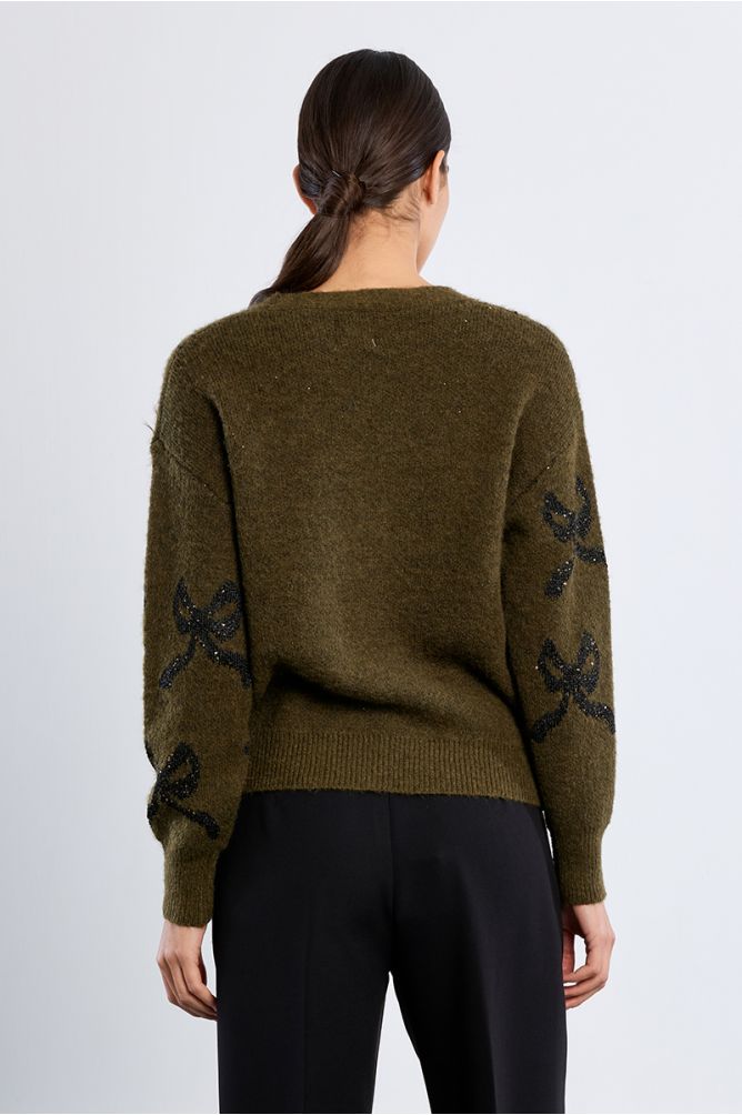 Cardigan en maille, motifs nœuds