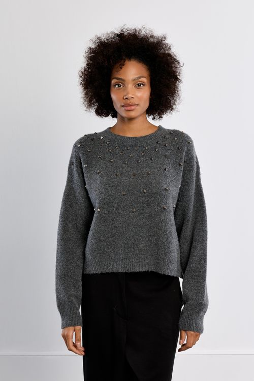Pull en maille clouté