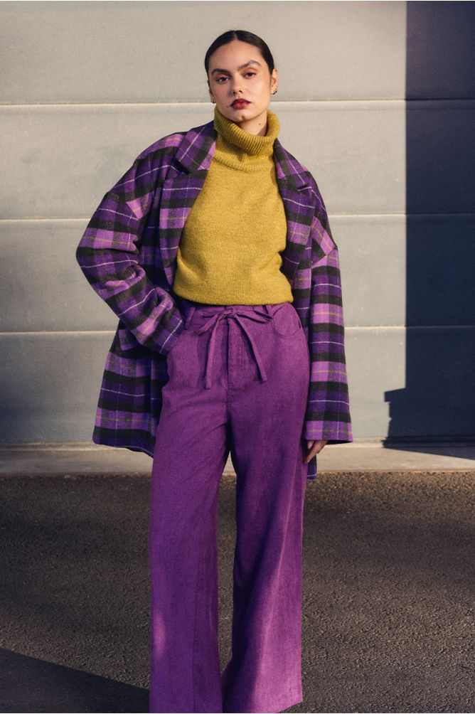 Pantalón largo detalle lazada