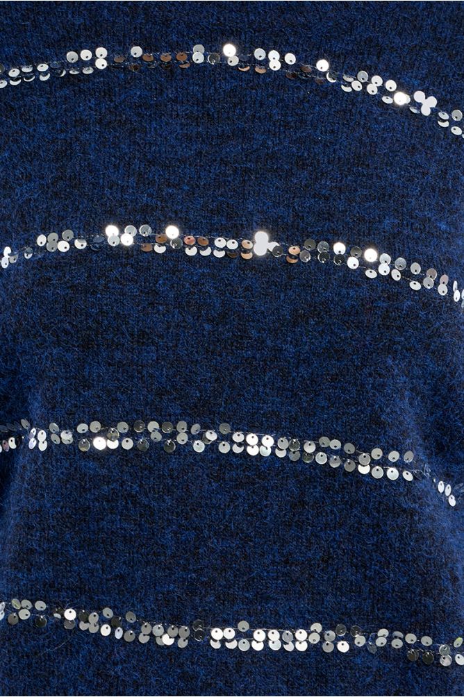 Knitted sweater, with sequins