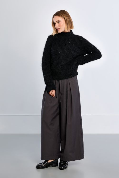 Turtleneck sweater, sequined