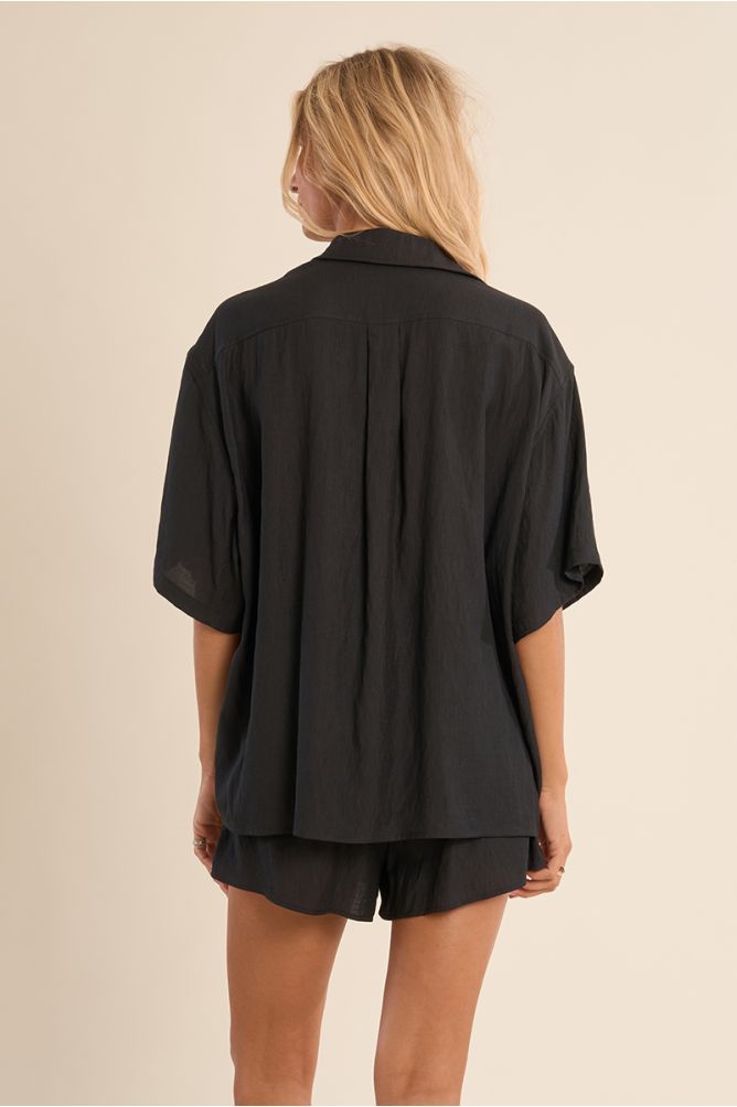 Wide shirt