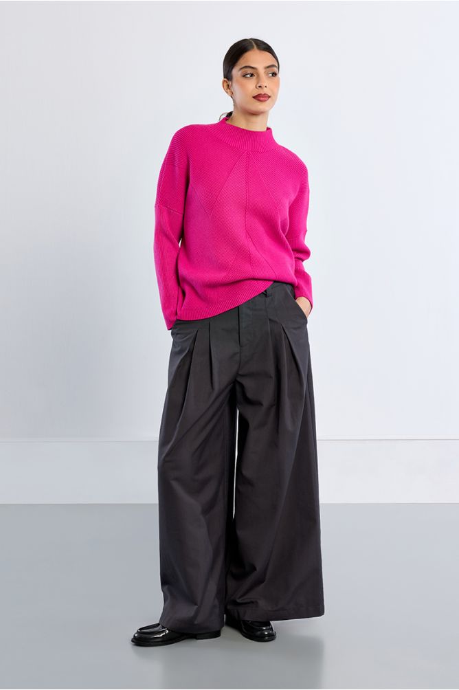 Pull uni en maille côtelée