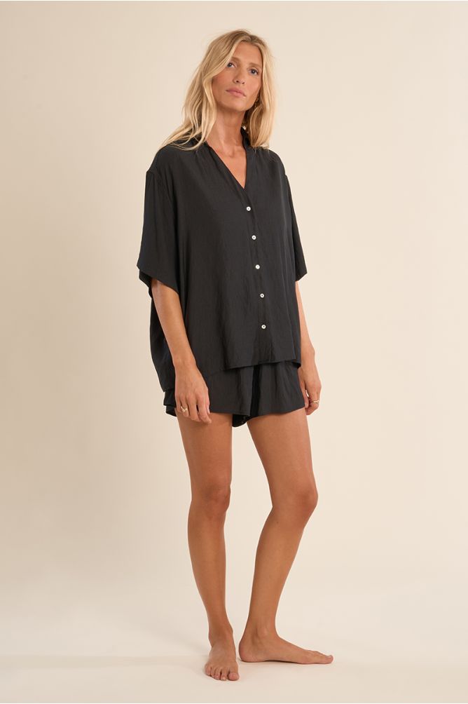 Wide shirt