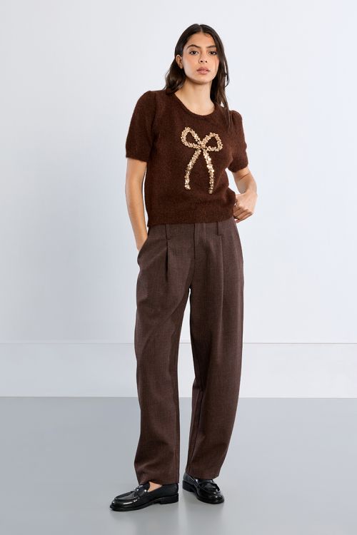 Short-sleeved sweater, sequin bow