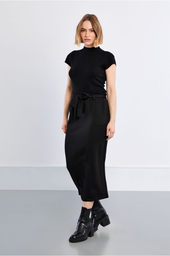 Falda larga detalle lazada