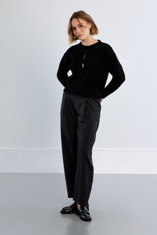 Plain cardigan, with bows