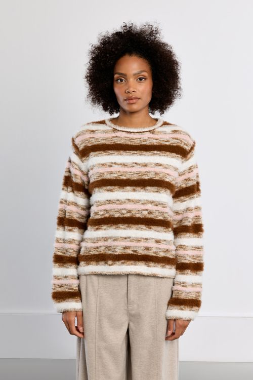 Pull rayé, duveteux