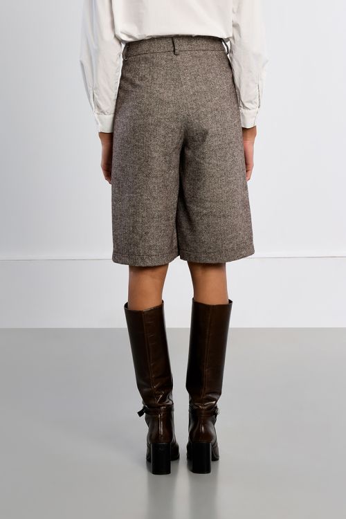 Bermuda recta en tejido tweed