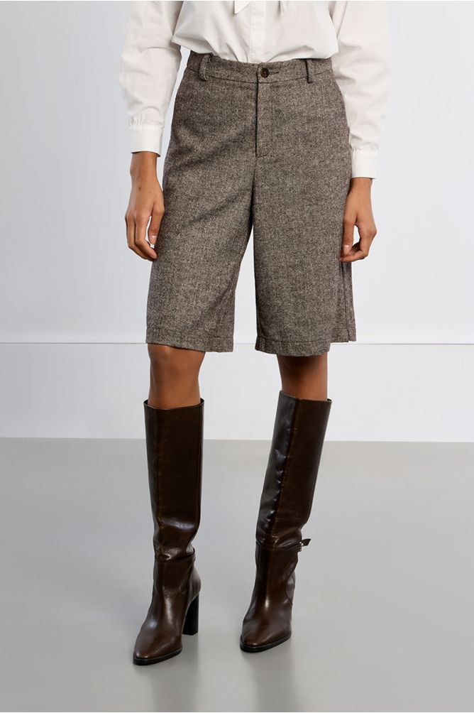Bermuda recta en tejido tweed