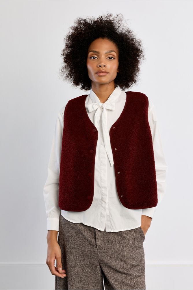 Sleeveless jacket, imitation sheepskin