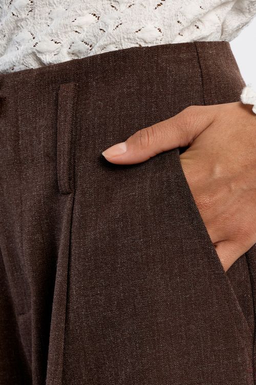 Barrel trousers, pleated