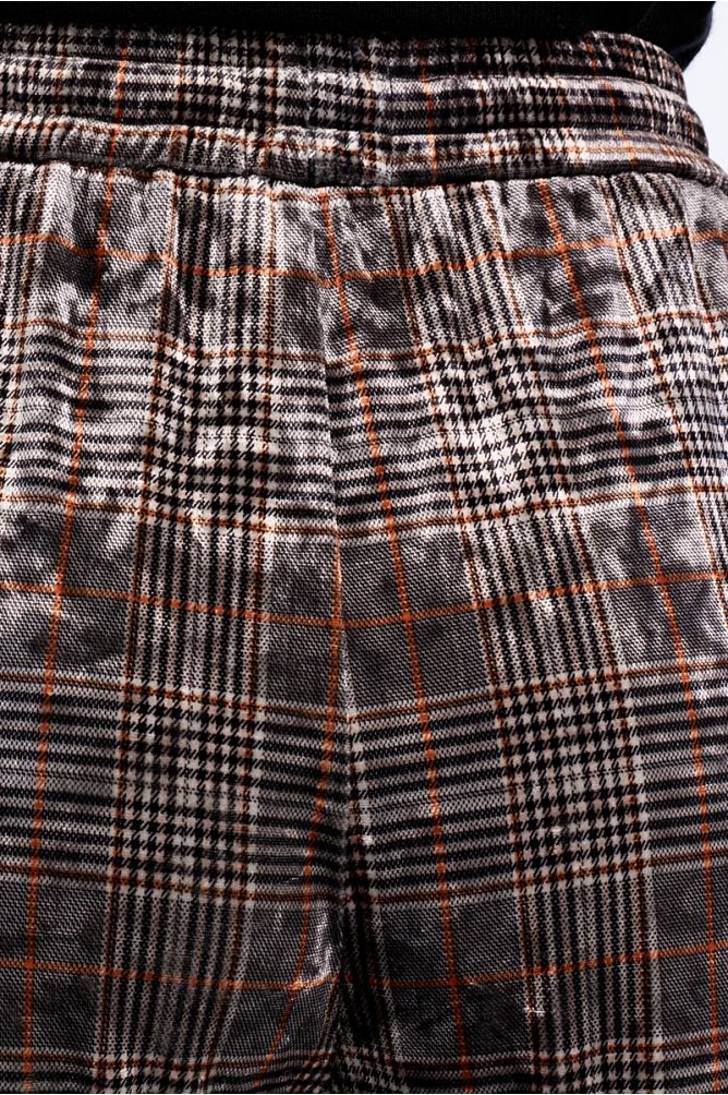 Velvet pants, checked