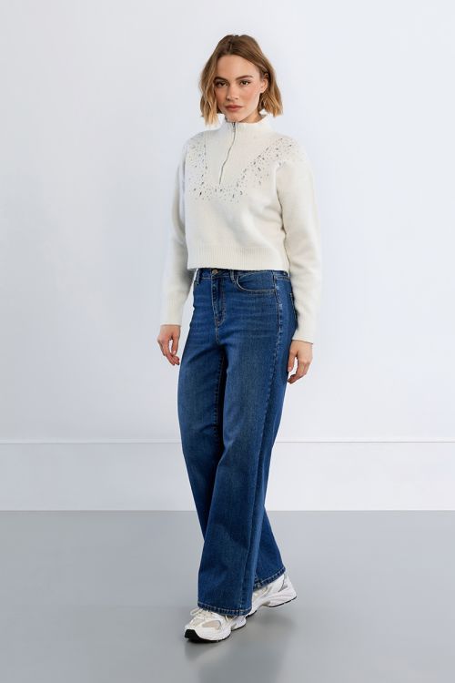 Trucker collar sweater, with rhinestones