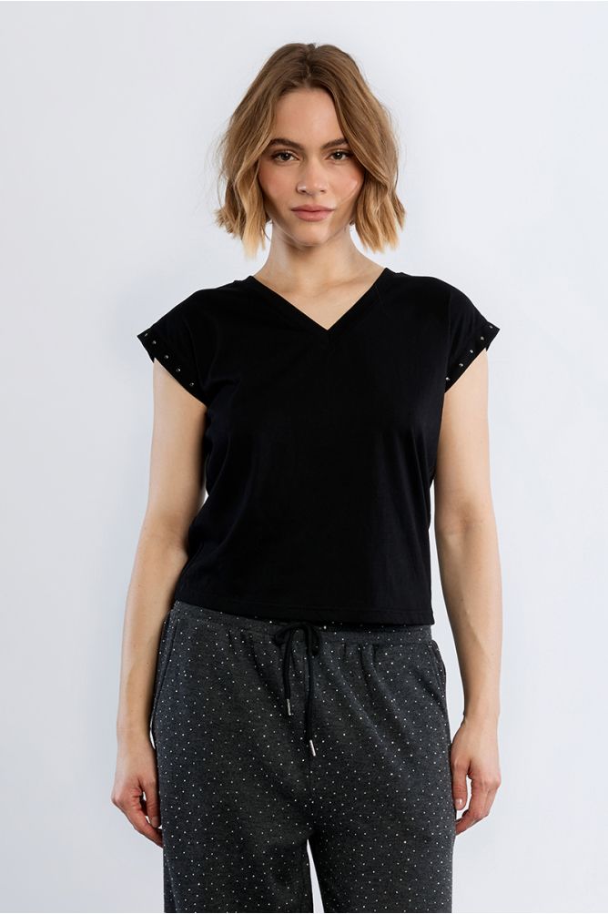T-shirt with studded sleeves