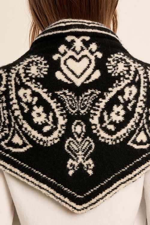 Bandana scarf, knitted