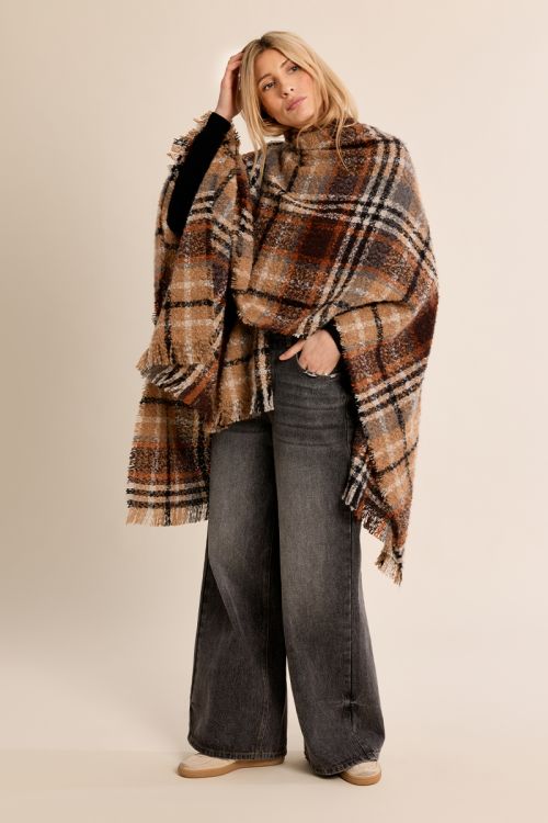 Open poncho, plaid