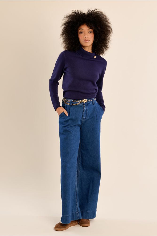 Fine knit sweater, turtleneck