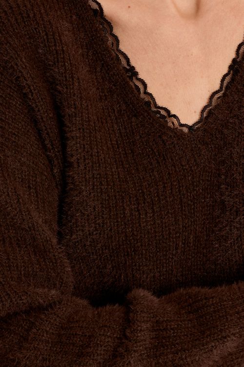 V-neck sweater, with lace