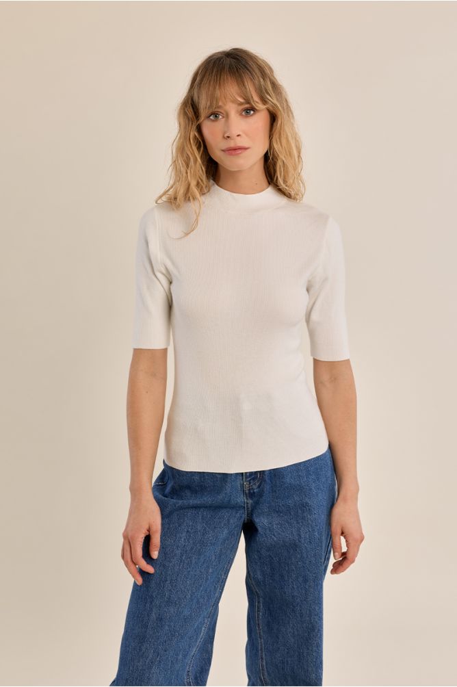 Turtleneck sweater, three-quarter sleeves
