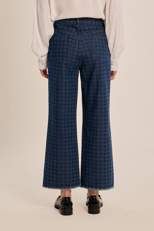 Pantalón vaquero con estampado
