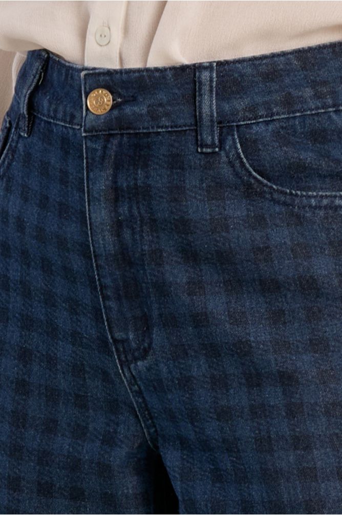 Pantalón vaquero con estampado