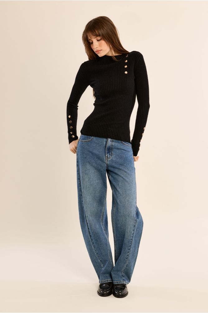 Ribbed knit sweater with gold buttons
